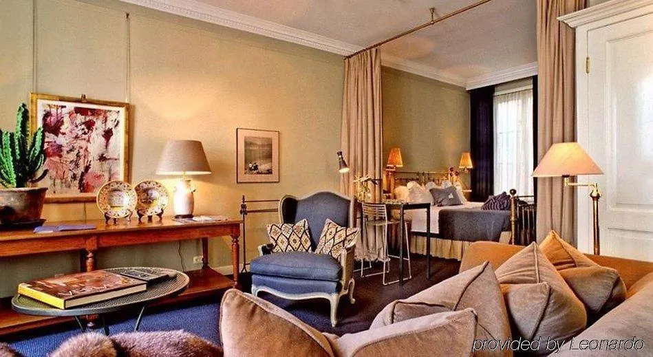 Hotel 717 Amsterdam 5*,